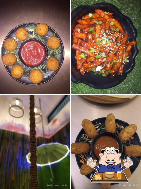 Food at CAFE HUNGRY BIRDS