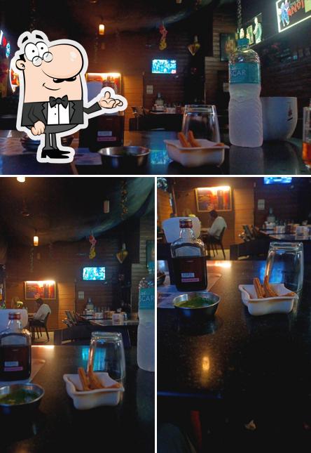 The interior of Jewels Restaurant And Bar