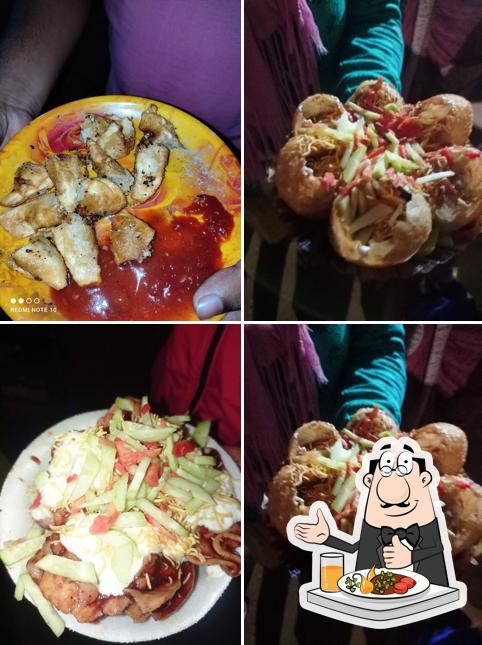 Meals at FAMOUS FUCHKA SINGUR
