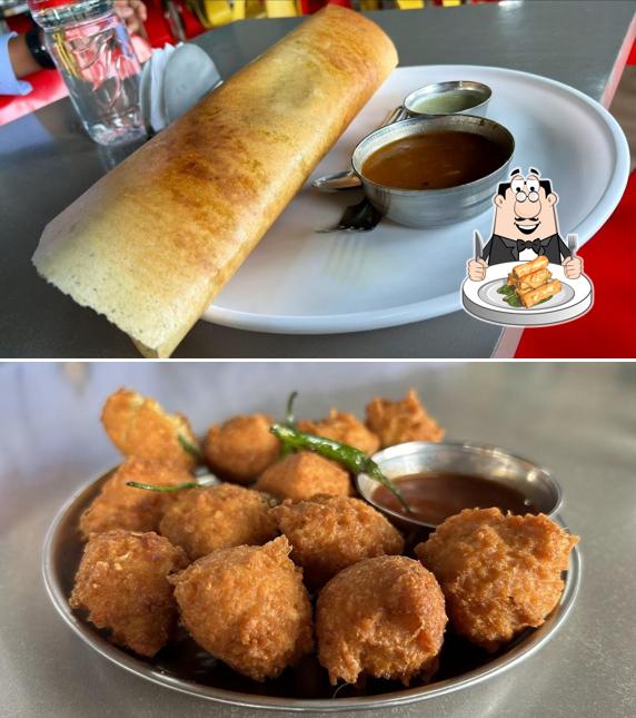 Spring rolls at Hotel New rajmahal