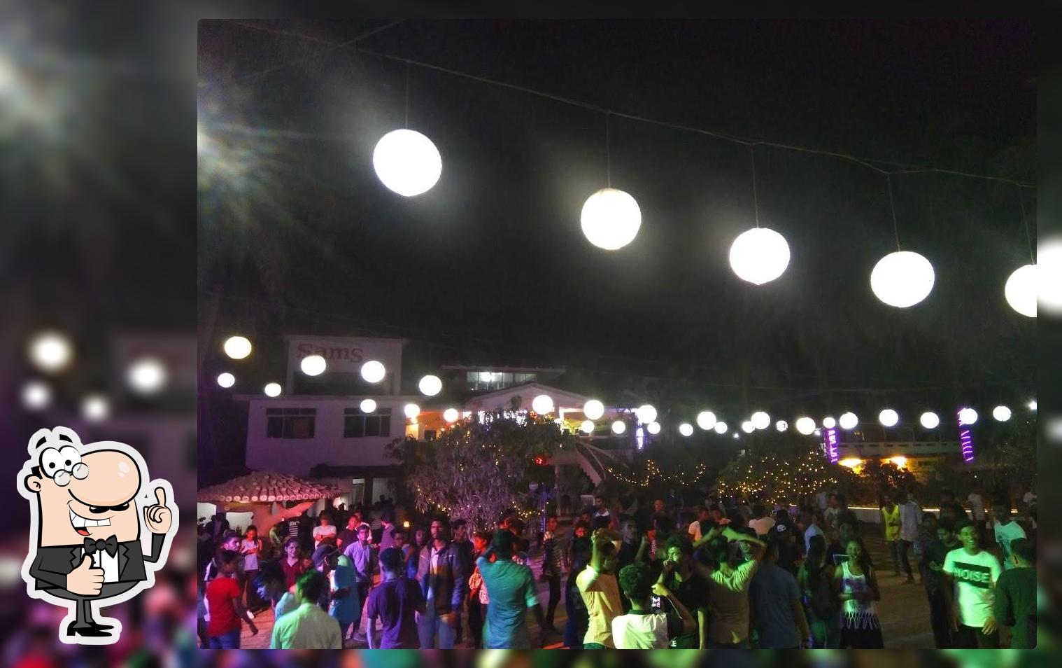 Molu Bar