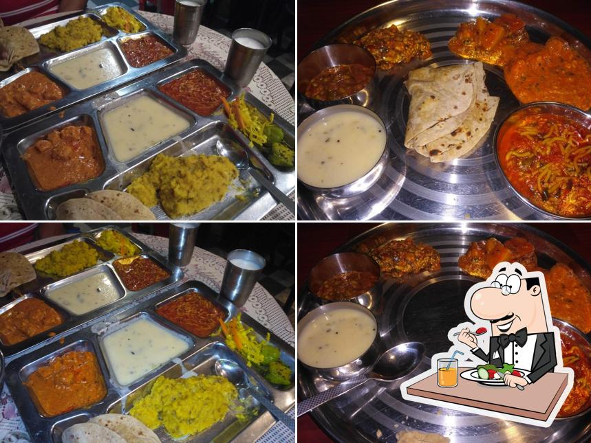 Maa No Rotlo-Kathiyawadi Hotel