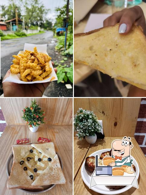 Garlic bread at The Hill Diner Cafe