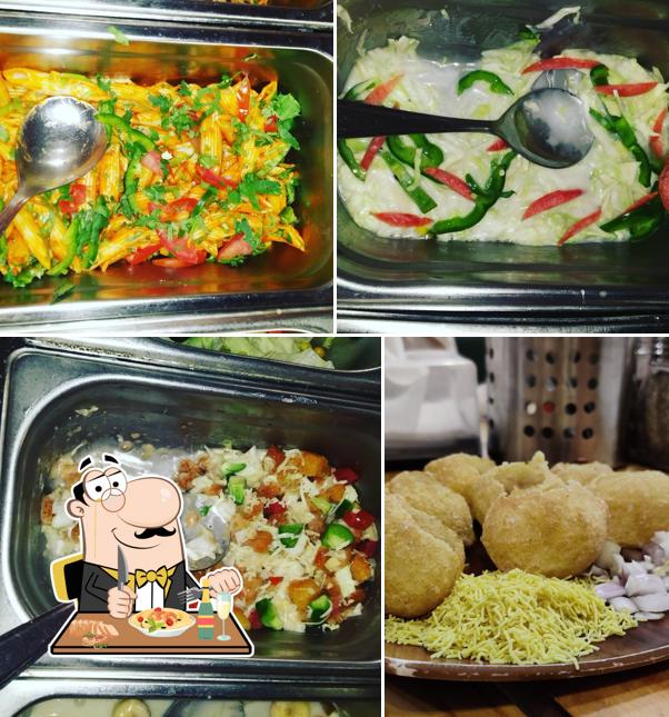 Meals at Wooddy Jhones Pizza Vapi