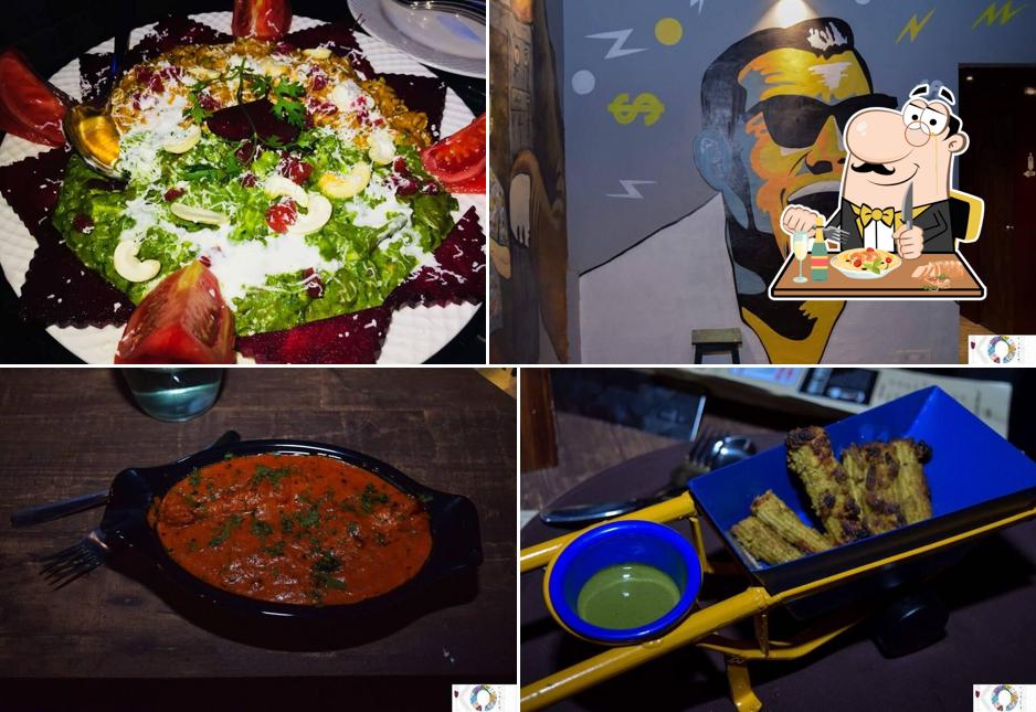 Food at Kaar-o-Bar