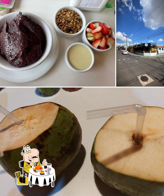 Entre diversos coisas, comida e exterior podem ser encontrados no Açaí do Pé - Restaurante de comida saudável em São Carlos - Açaí, Crepes, Caldos, Sucos, Água de côco e lanches