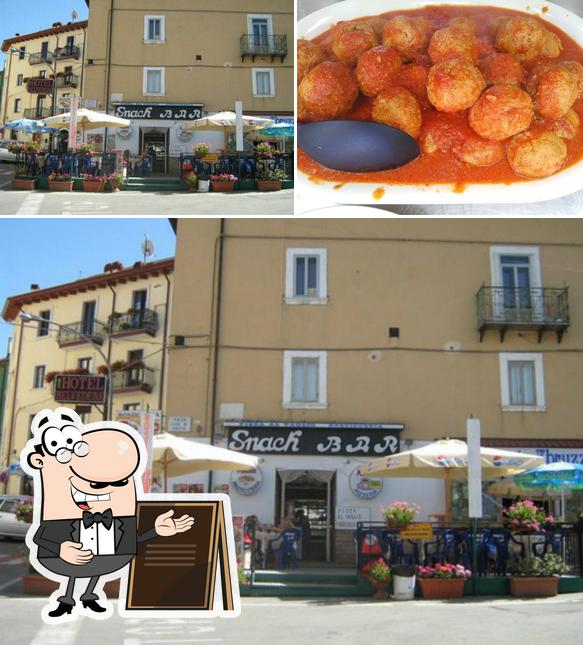 La esterno e la carne del ristorante