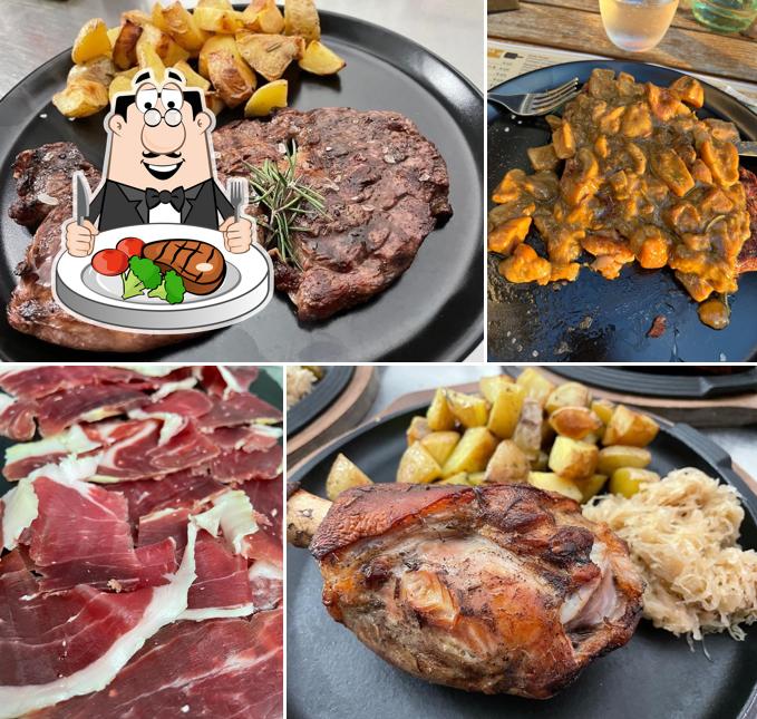 Scegli i un pasto a base di carne a Ristopizza Santoianni Pizzeria e Ristorante Carne