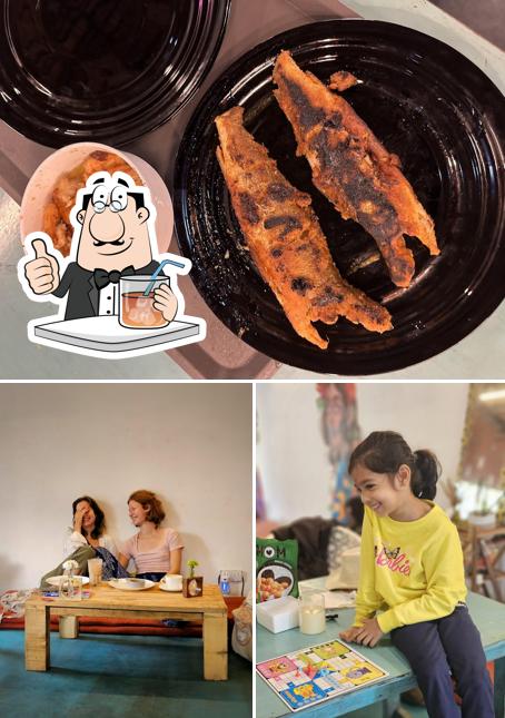 The photo of drink and food at Meraki's cafe