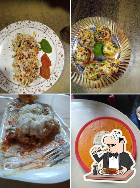 Food at Satnam Fast Food Center