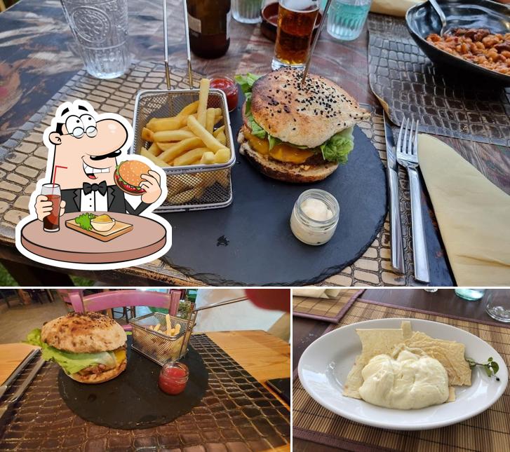 Prenditi un hamburger a Seagull Tavern