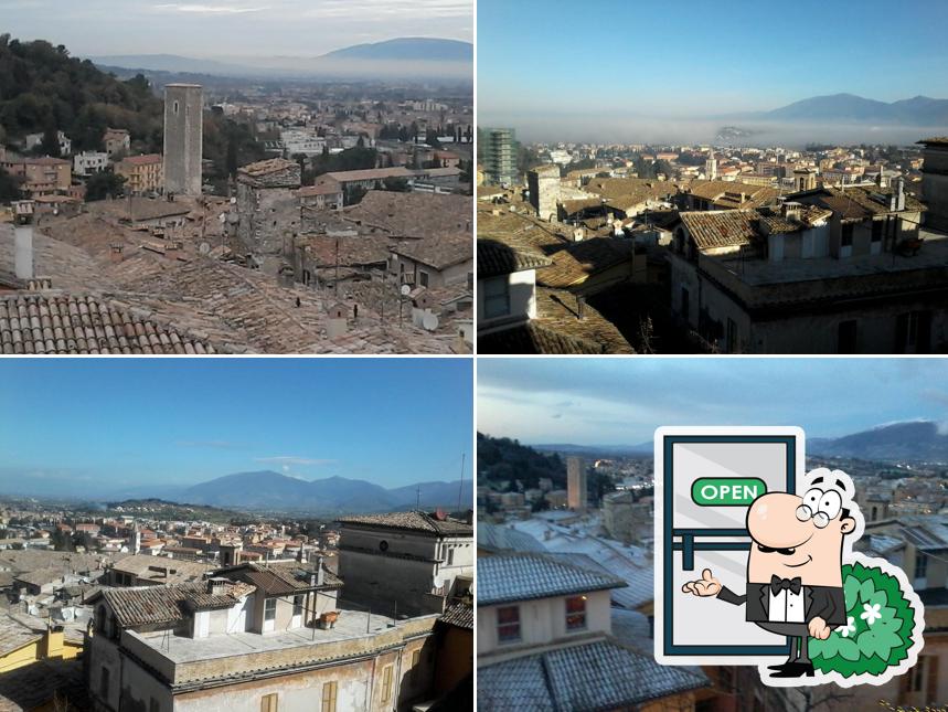 Goditi la vista dagli esterni di Trattoria del Teatro di Tomassoni Iole