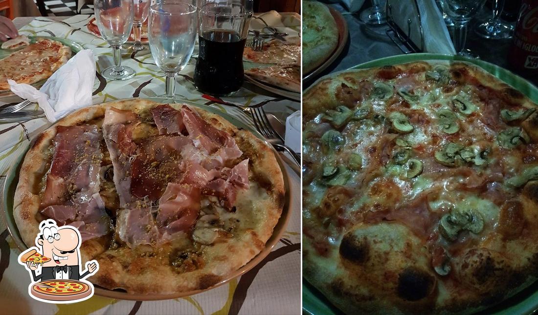 Ordina una pizza a Ristorante La Rondine