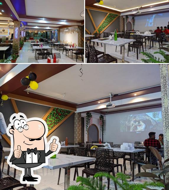 Look at this image of First Floor Restaurant & Cafe