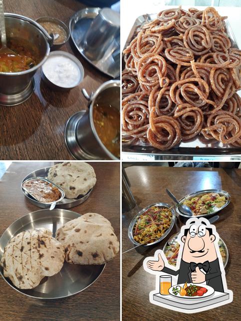 Hot and sour soup at Kamdhenu sweets