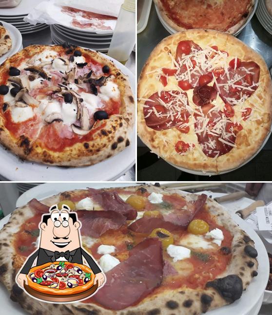 Scegli tra le molte varianti di pizza