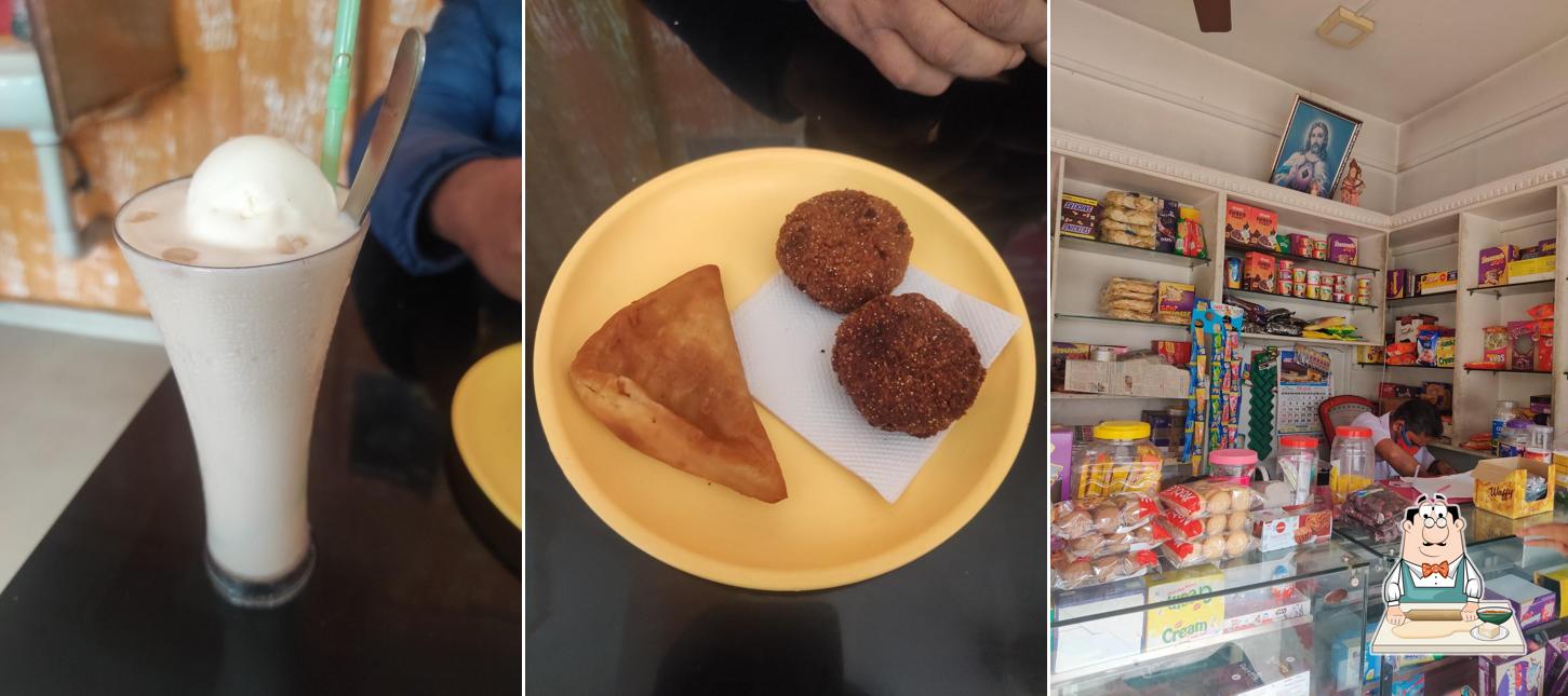 Samosa at Nirmala Bakery