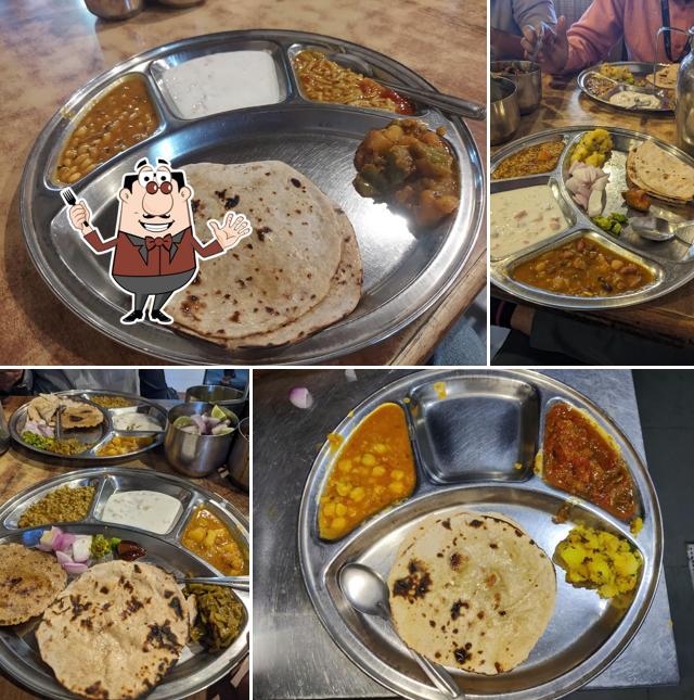 Meals at ShriNivas Bhojan shala