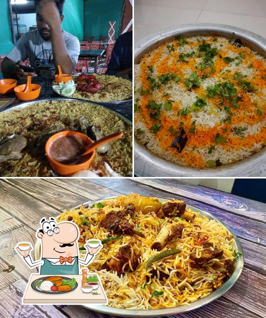 Food at Al Saud Bait Al Mandi