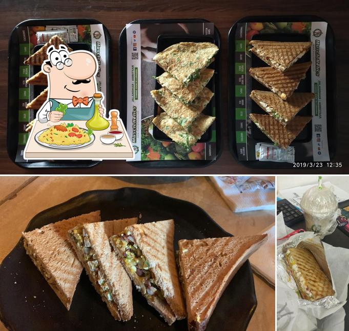 Food at MuscleHolics, The Healthy Food Café