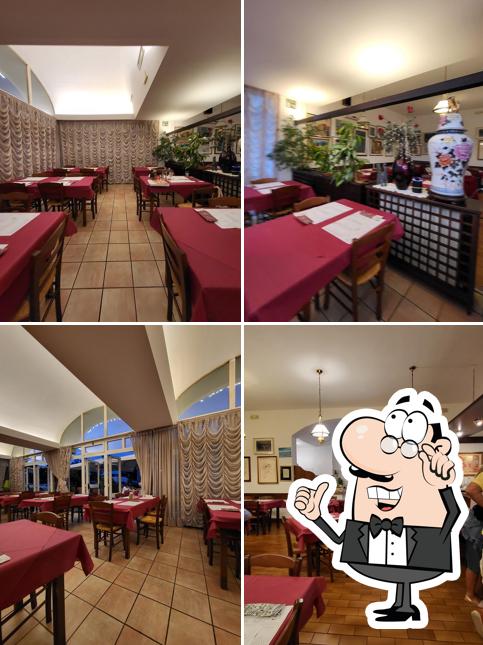 Siediti a un tavolo di Piccola Capri Gorizia