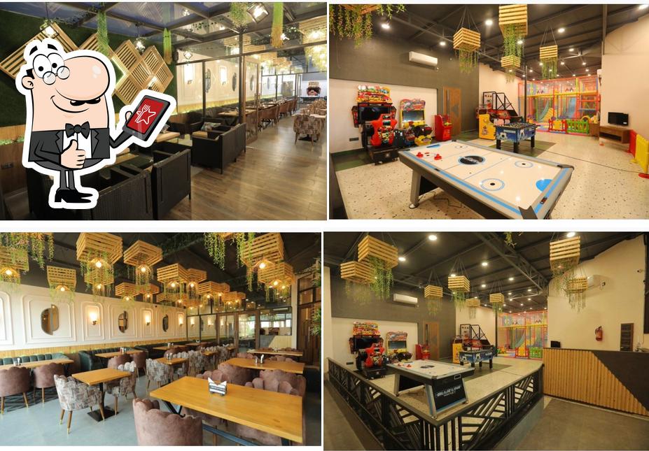 Picnic box (restaurant & kids play area & gaming zone)