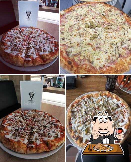 Ordina tra le svariate varianti di pizza