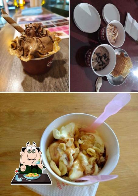Food at Cream Stone