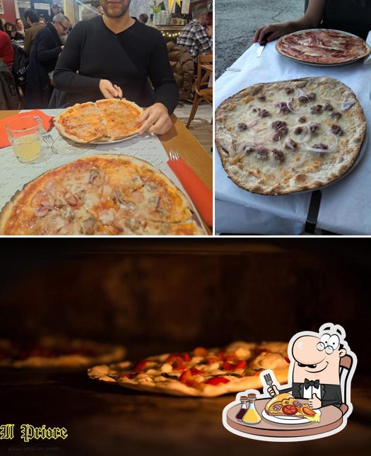 A Il Priore, puoi provare una bella pizza