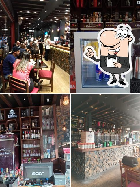 O interior do HKB Gastrobar