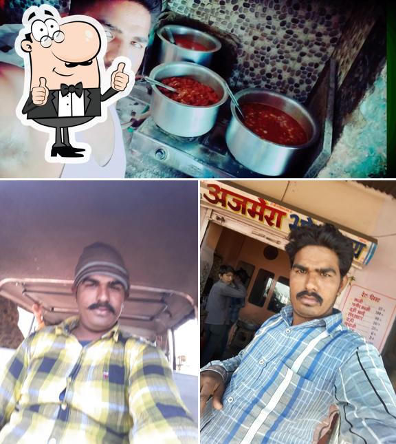 Here's a pic of Ajmera Bhojnalaya