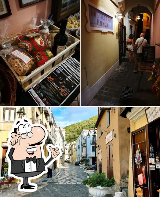 Siediti a un tavolo di Pasticceria Panza