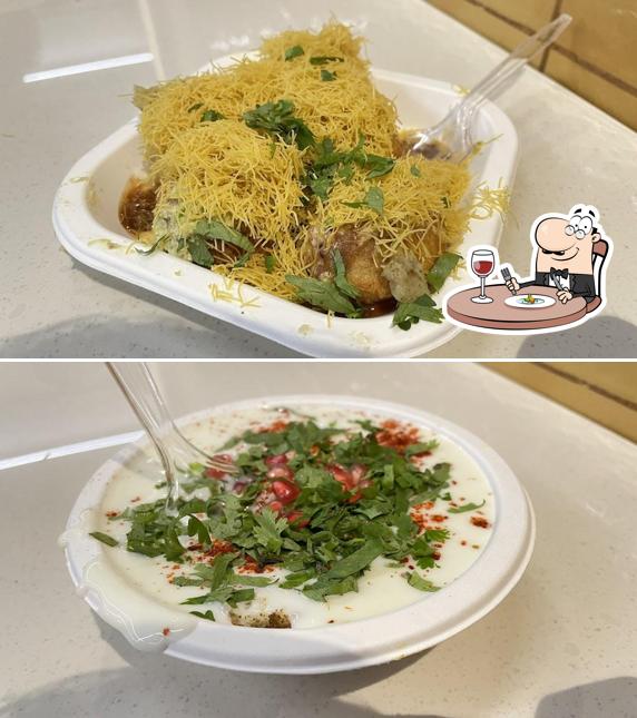 Food at Sadhana Bhel