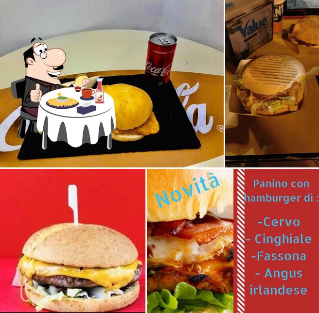 Gli hamburger di Panineria 99 potranno soddisfare molti gusti diversi