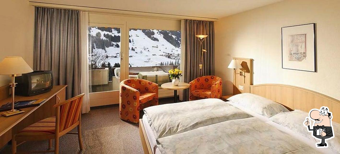 Vedi questa foto di Hotel, Restaurant Crystal