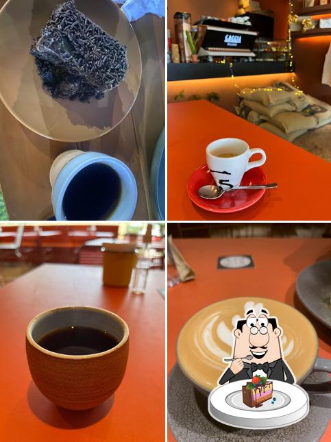 Bolo de chocolate em So Lo Brewing