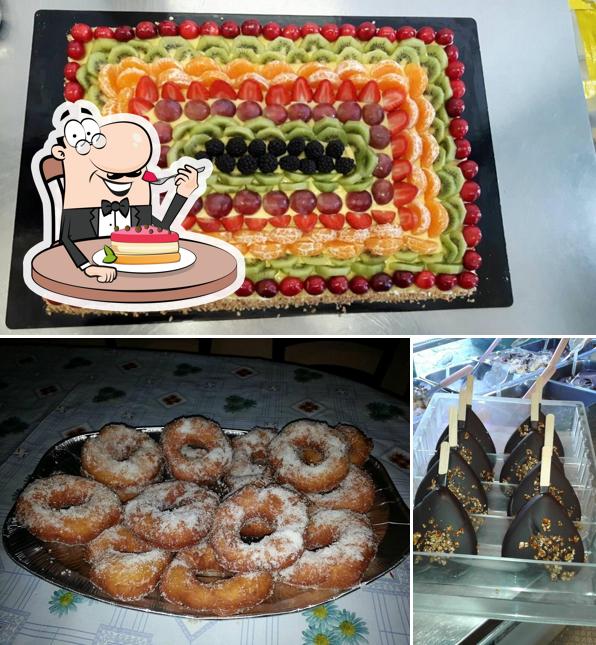 Bar Gelateria Amalfi - Papillon serve un'ampia selezione di dolci
