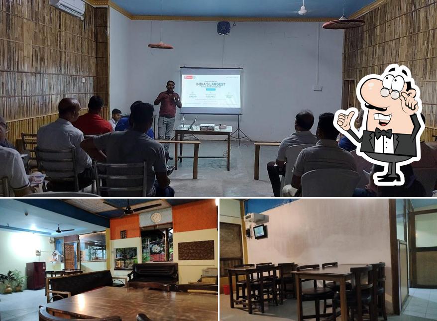 Check out how Pakghar Restaurant looks inside