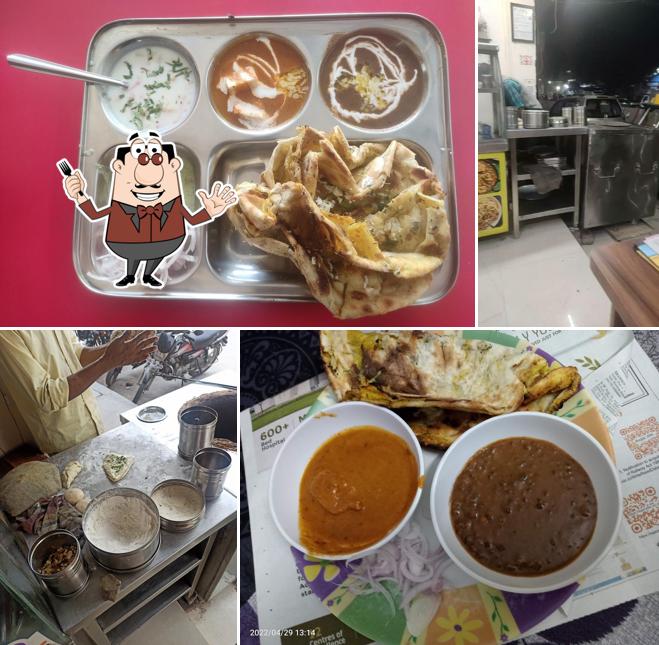 Food at Shree Shyam Ji Ka Chur Chur Naan