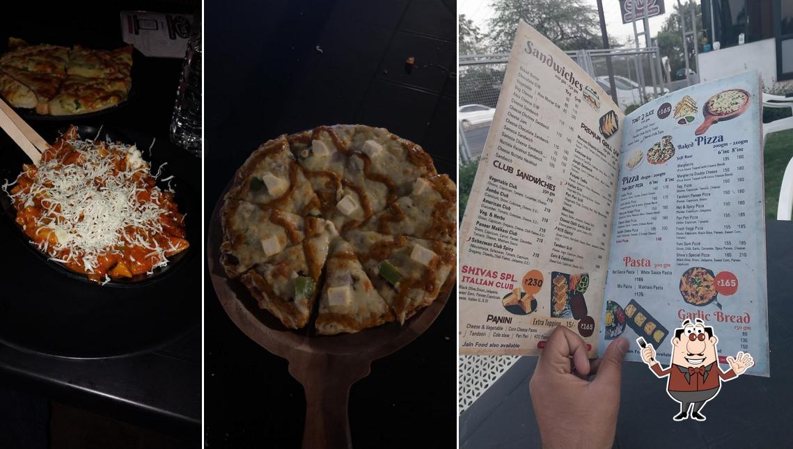 Food at Shiva’s coffee bar (Uvarsad)