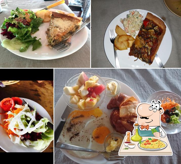 Meals at New Banana Cafe & Restaurant