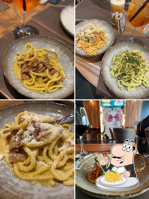 Spaghetti alla carbonara al Clab - Pizza & Cucina