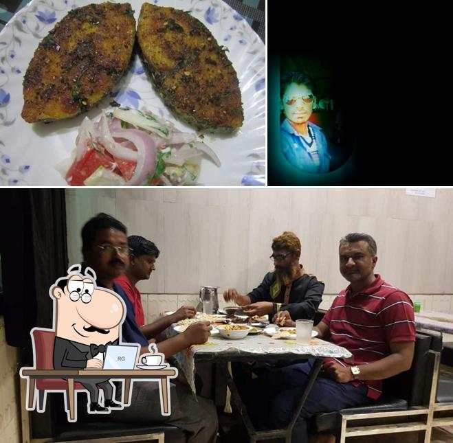 Among different things one can find interior and food at DELHI DARBAR RESTAURANT