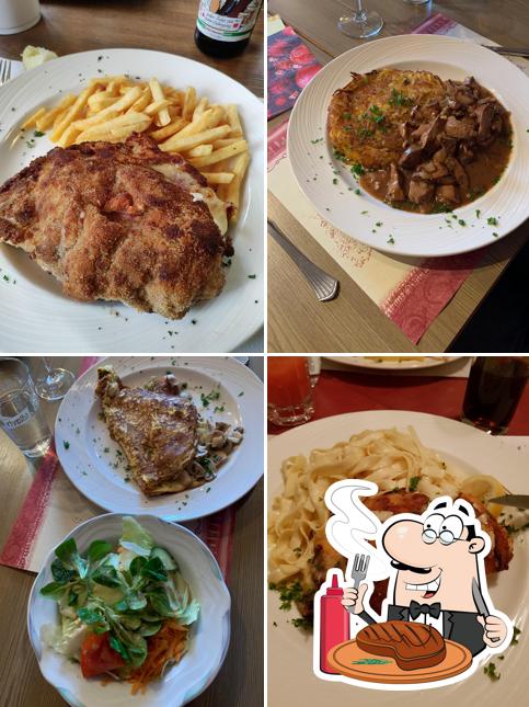 Prova i un pasto a base di carne a Landgasthof Zum Wilden Mann