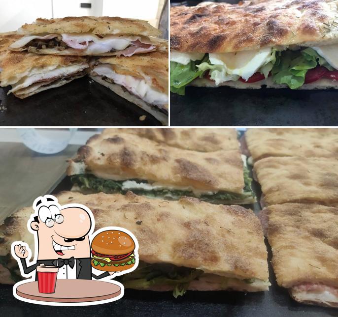 Prenditi un hamburger a Vinazza pizza italiana