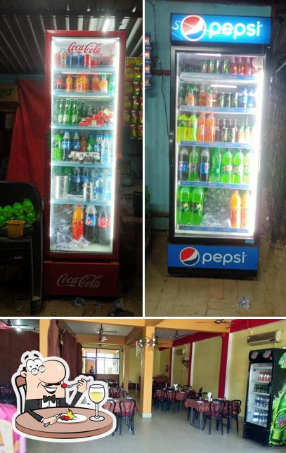 Among different things one can find food and interior at Vishal Palace Hotel Unnao