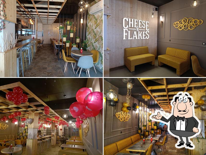 Check out how Cheese-N-Flakes looks inside
