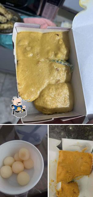 Food at Bikaneri Mithai Wala