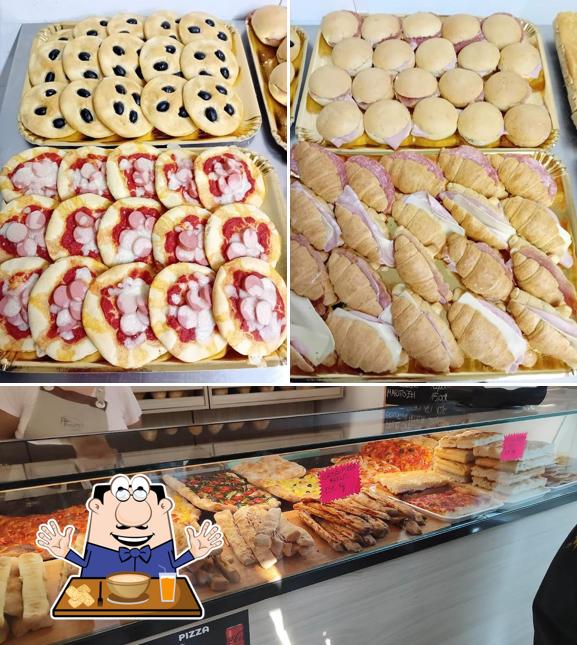 Dai un’occhiata alla immagine che mostra la cibo e interni di Forno Trasatti - Pane Pizza e Dolci di Produzione Propria