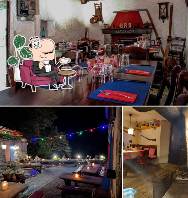 Siediti a un tavolo di Grotto America